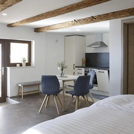 1111 With Sauna & Hot Tub