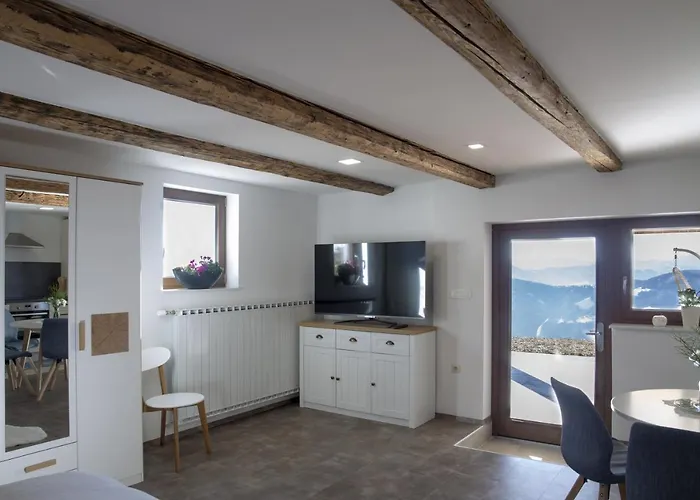 Διαμέρισμα 1111 With Sauna & Hot Tub *