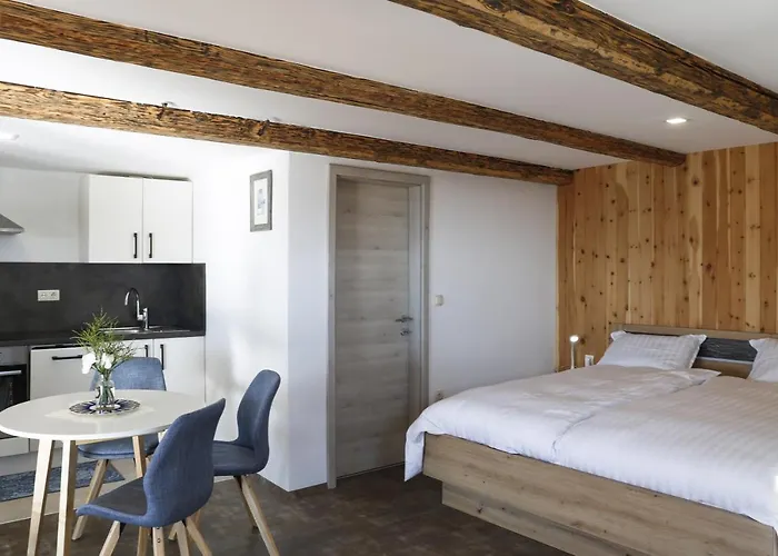 1111 With Sauna & Hot Tub דירה *